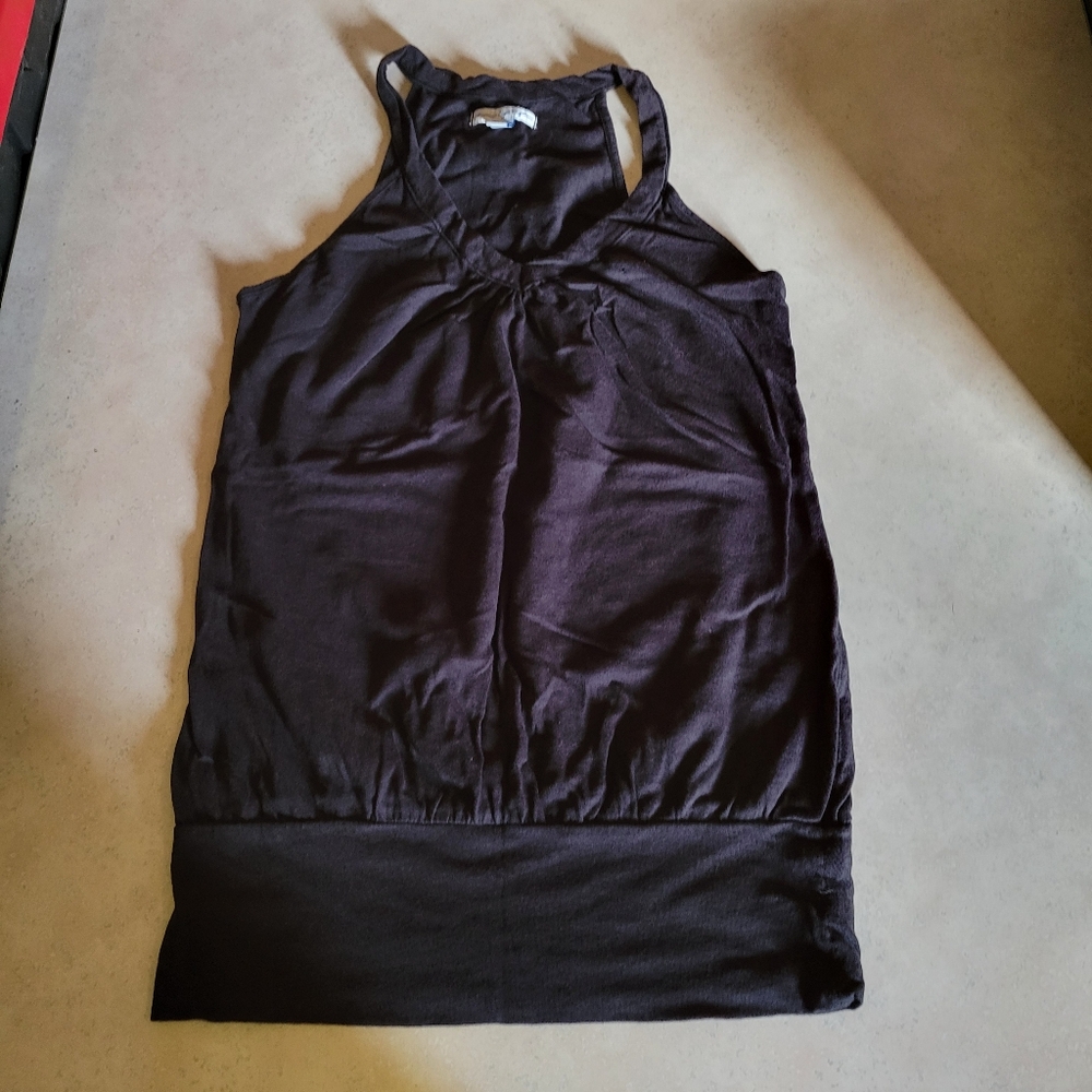 5/$15 American Eagle V Neck Top